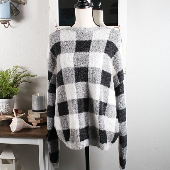 Bobeau Kell Fuzzy Crewneck Sweater - Size Medium - NWT - Picture 1 of 7